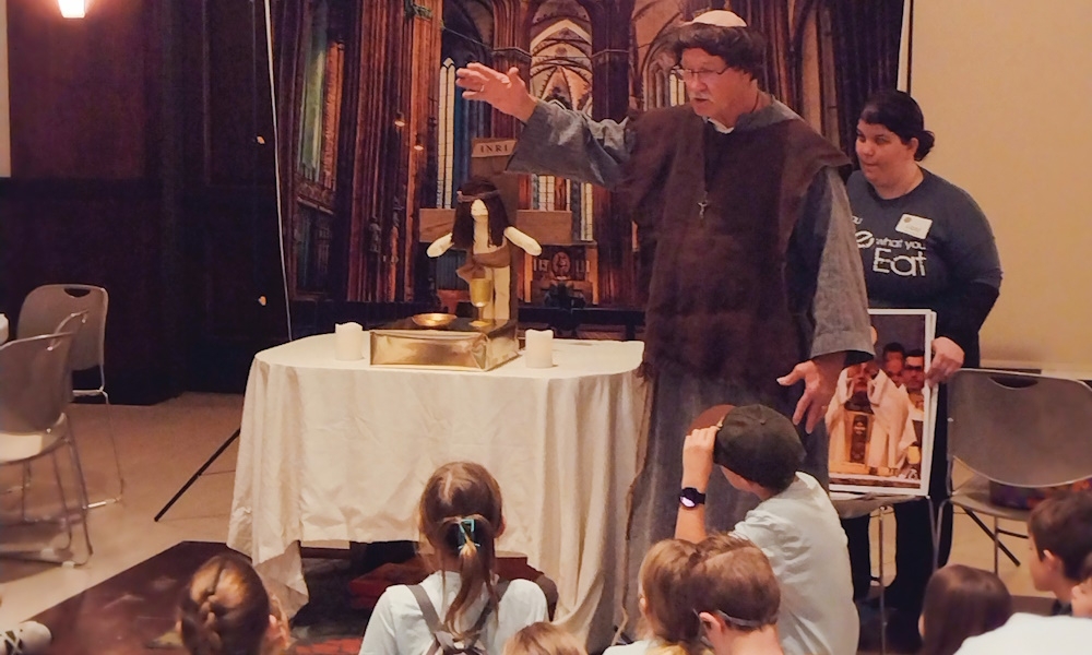 Miracle exhibit helps children see the Real Presence 3