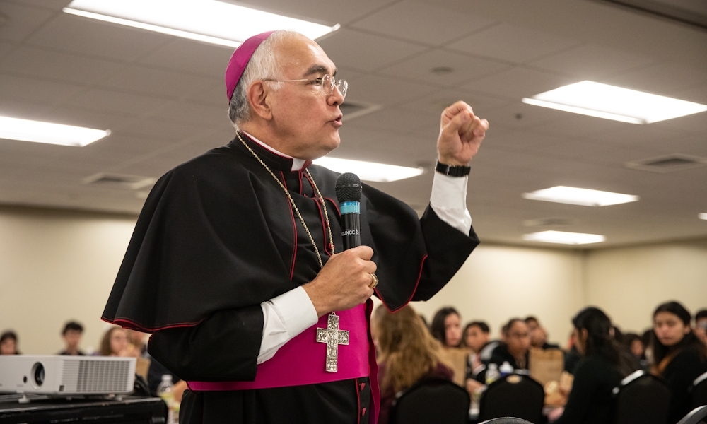 Bishop Vásquez is appointed Archbishop of Galveston-Houston 2