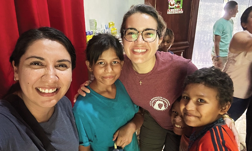 En La Misión De Atraer a Jóvenes Adultos Hacia Cristo a Través De Los Sacramentos, De Oración 2